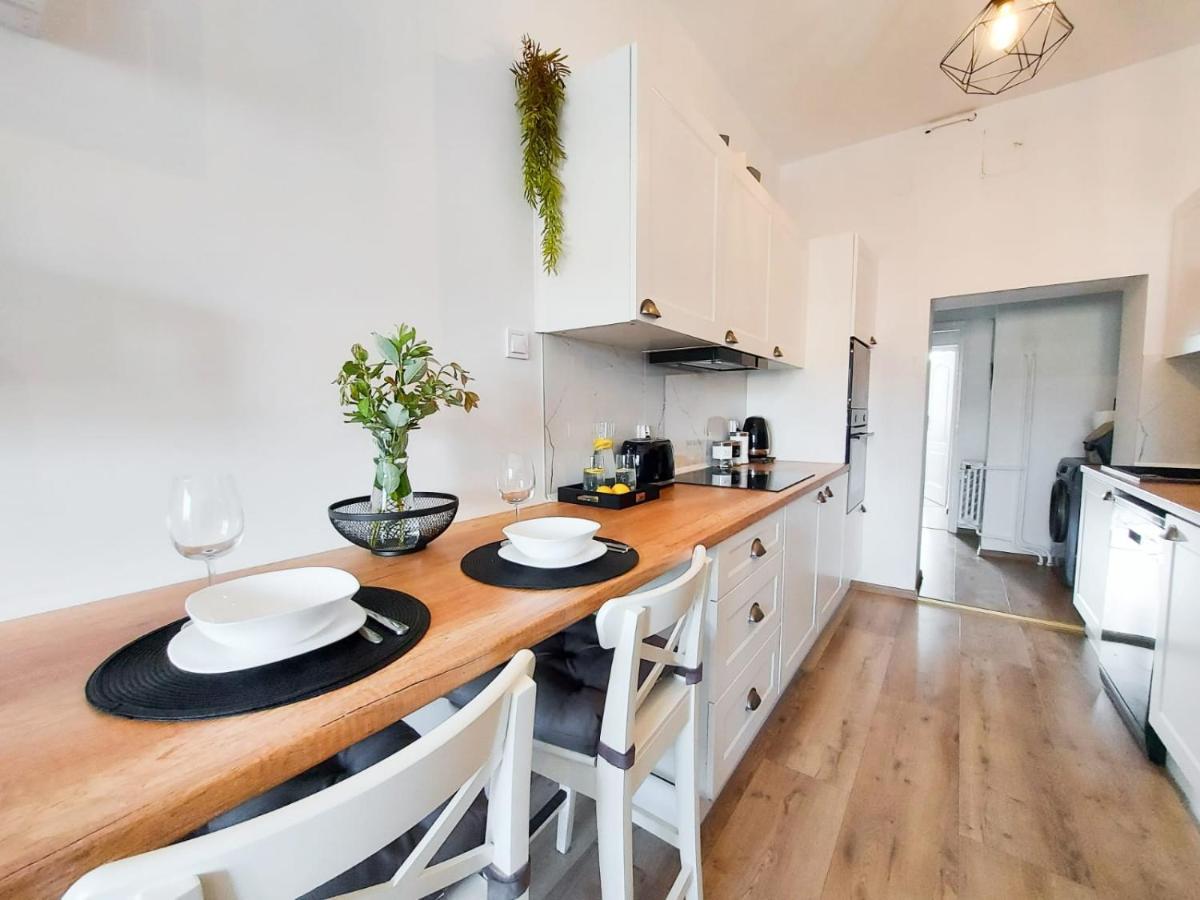 Apartamento Ratusz Na 5 Jelenia Góra Exterior foto