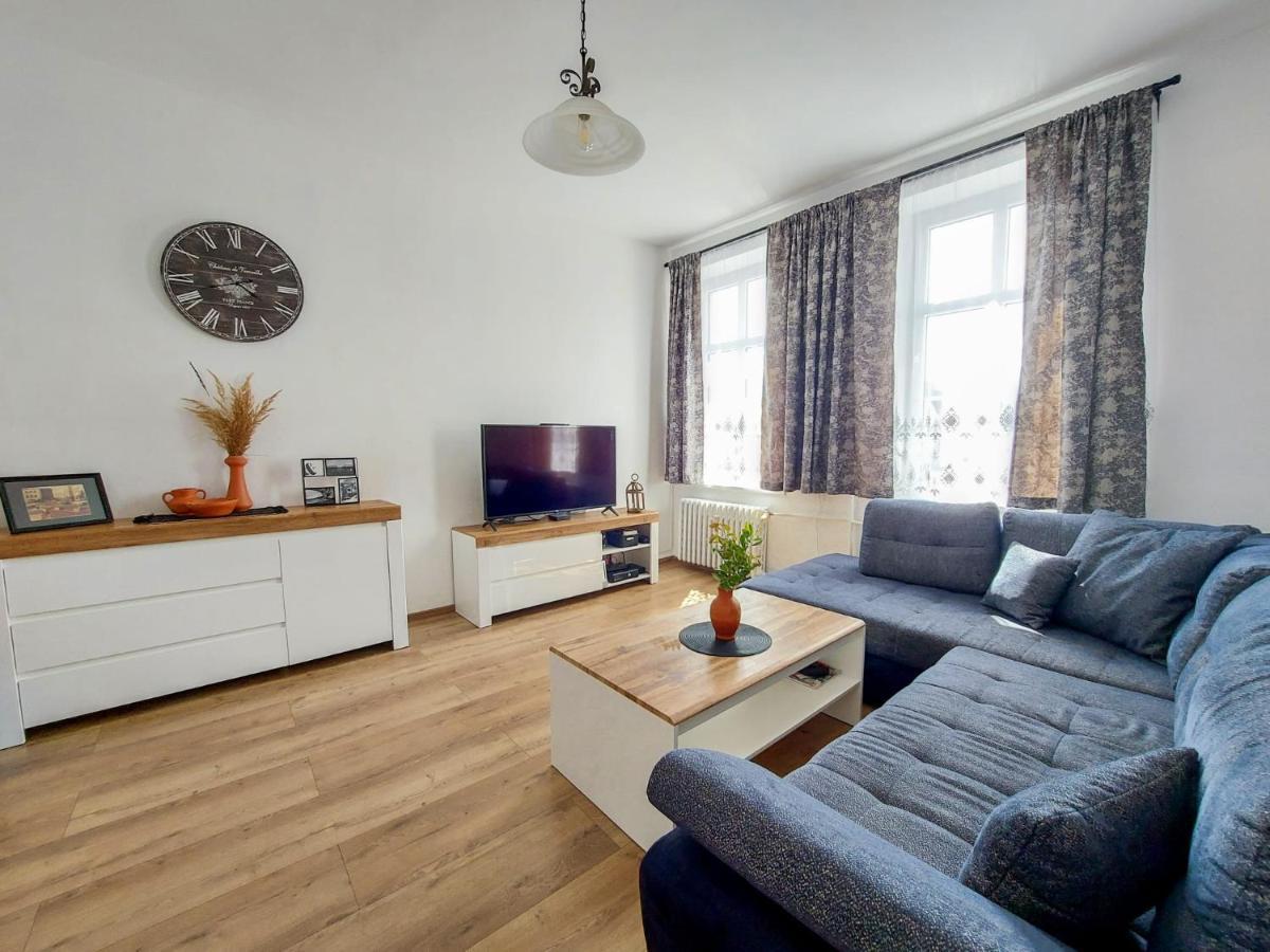 Apartamento Ratusz Na 5 Jelenia Góra Exterior foto